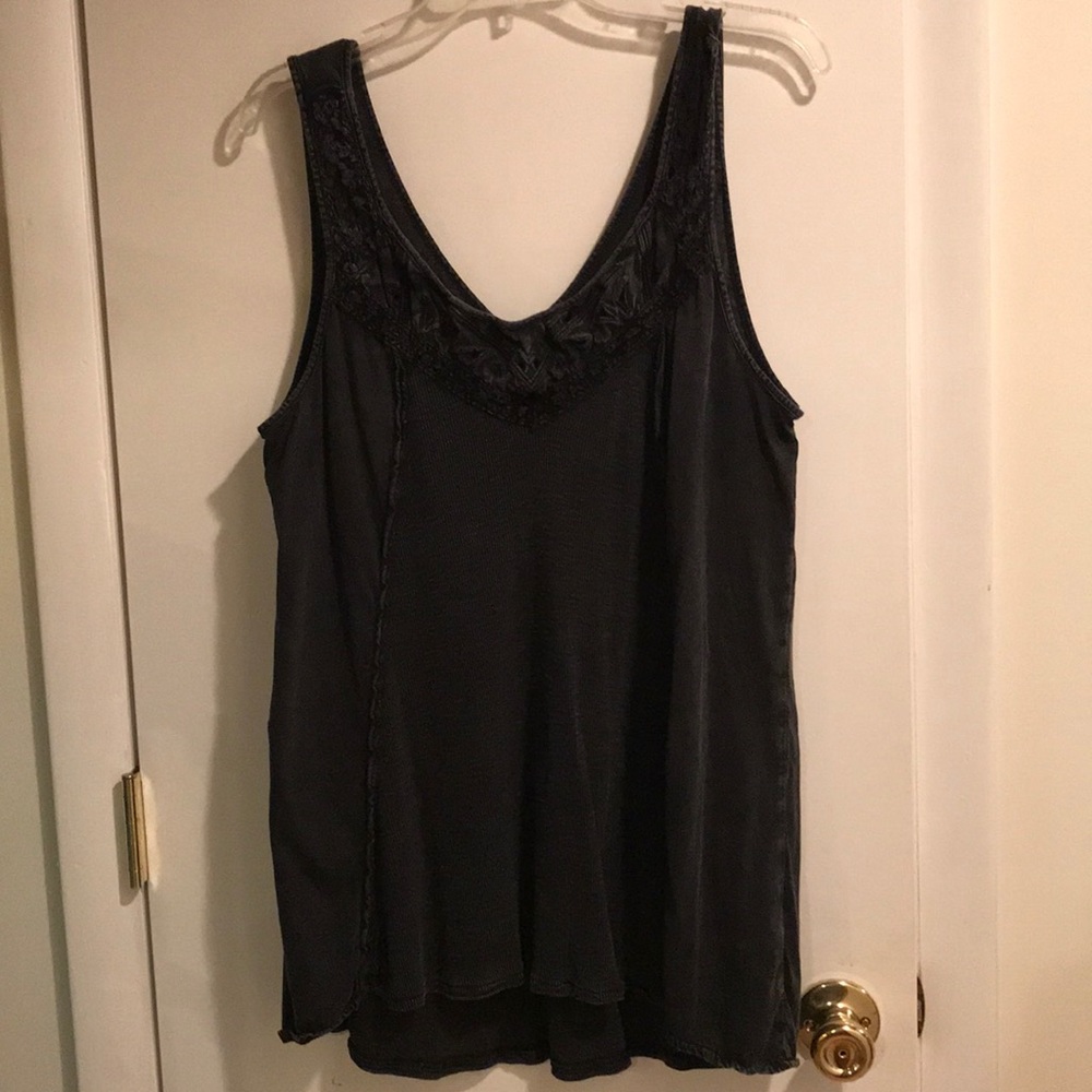 Black Tank Top - Picture 3 of 12
